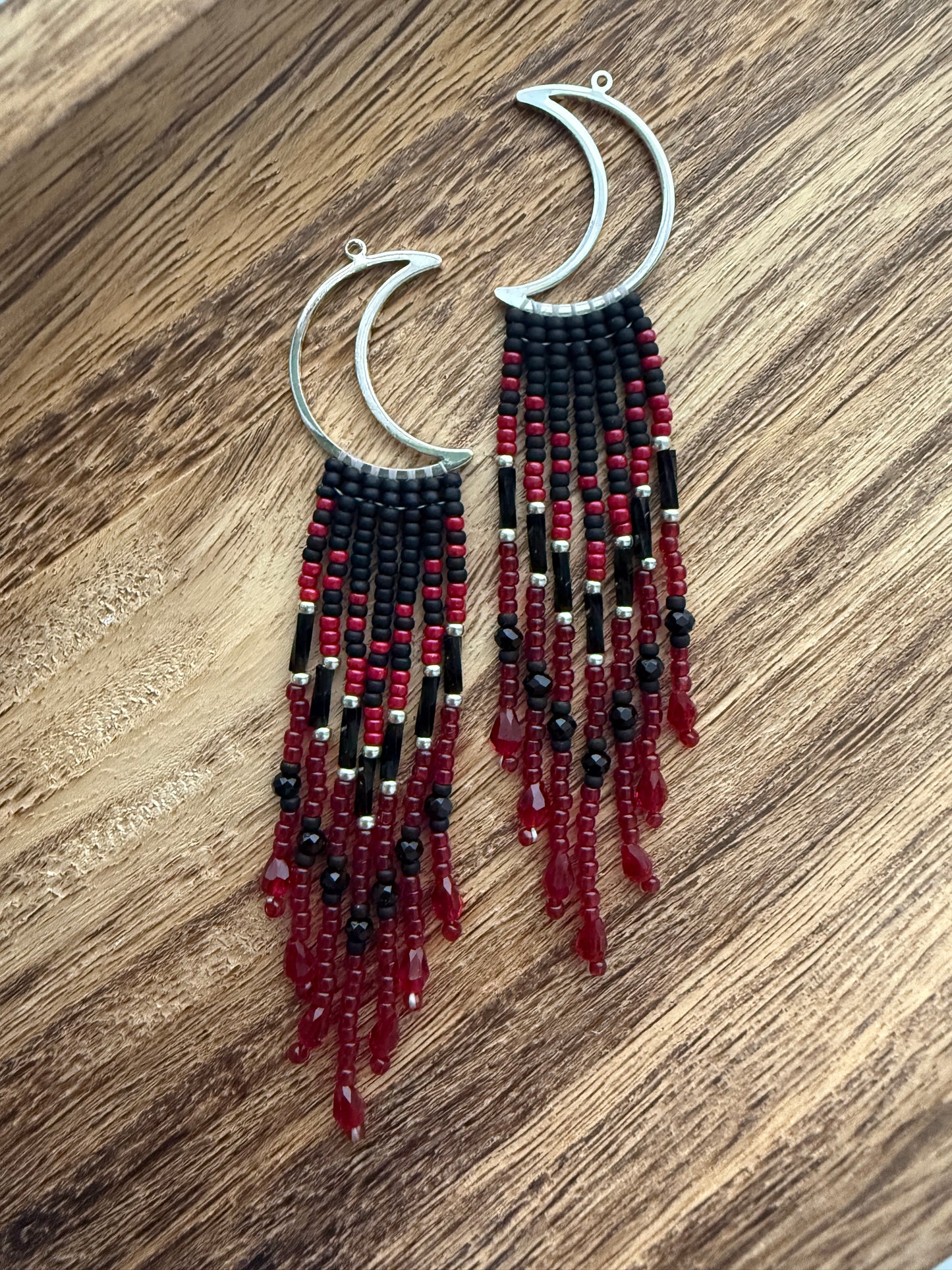 Red Moon Frame Fringe