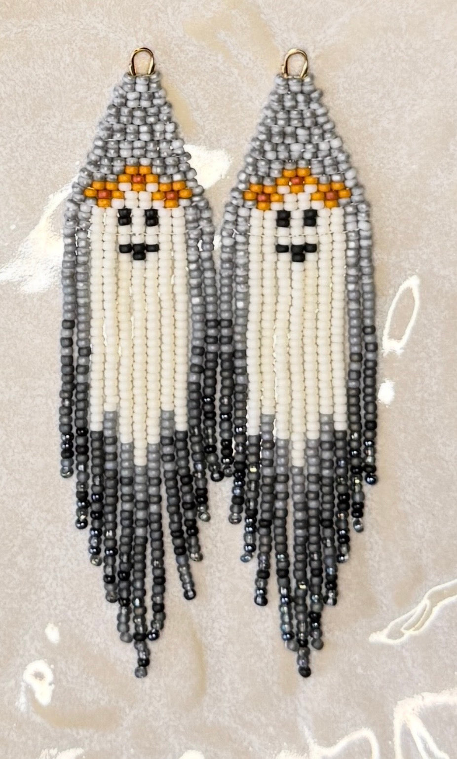 Flower Crown Ghost (Gray-Black)
